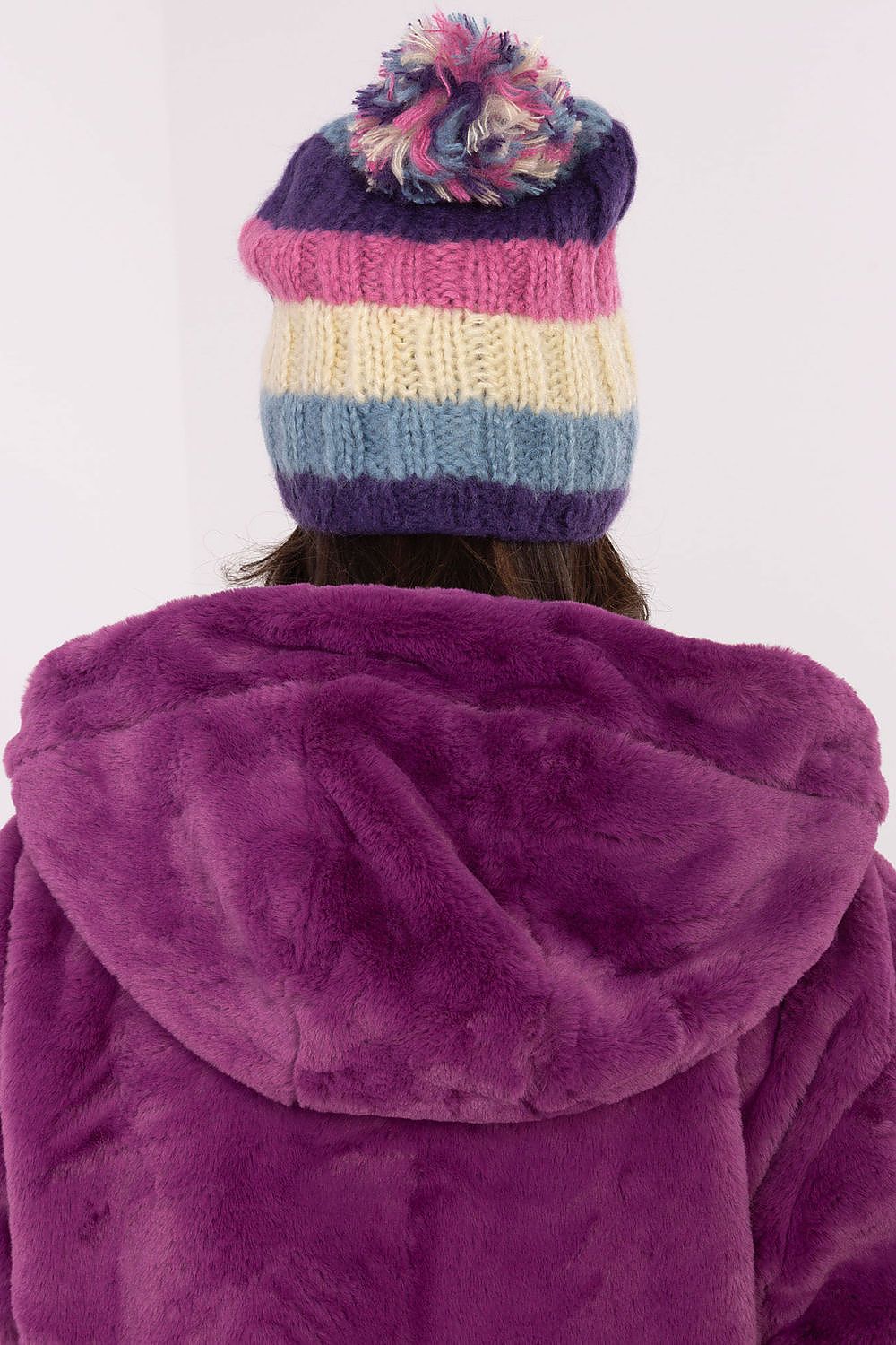 Cap model 203837 AT