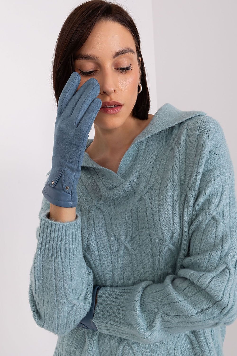 Gloves model 188289 AT - ELEMODA