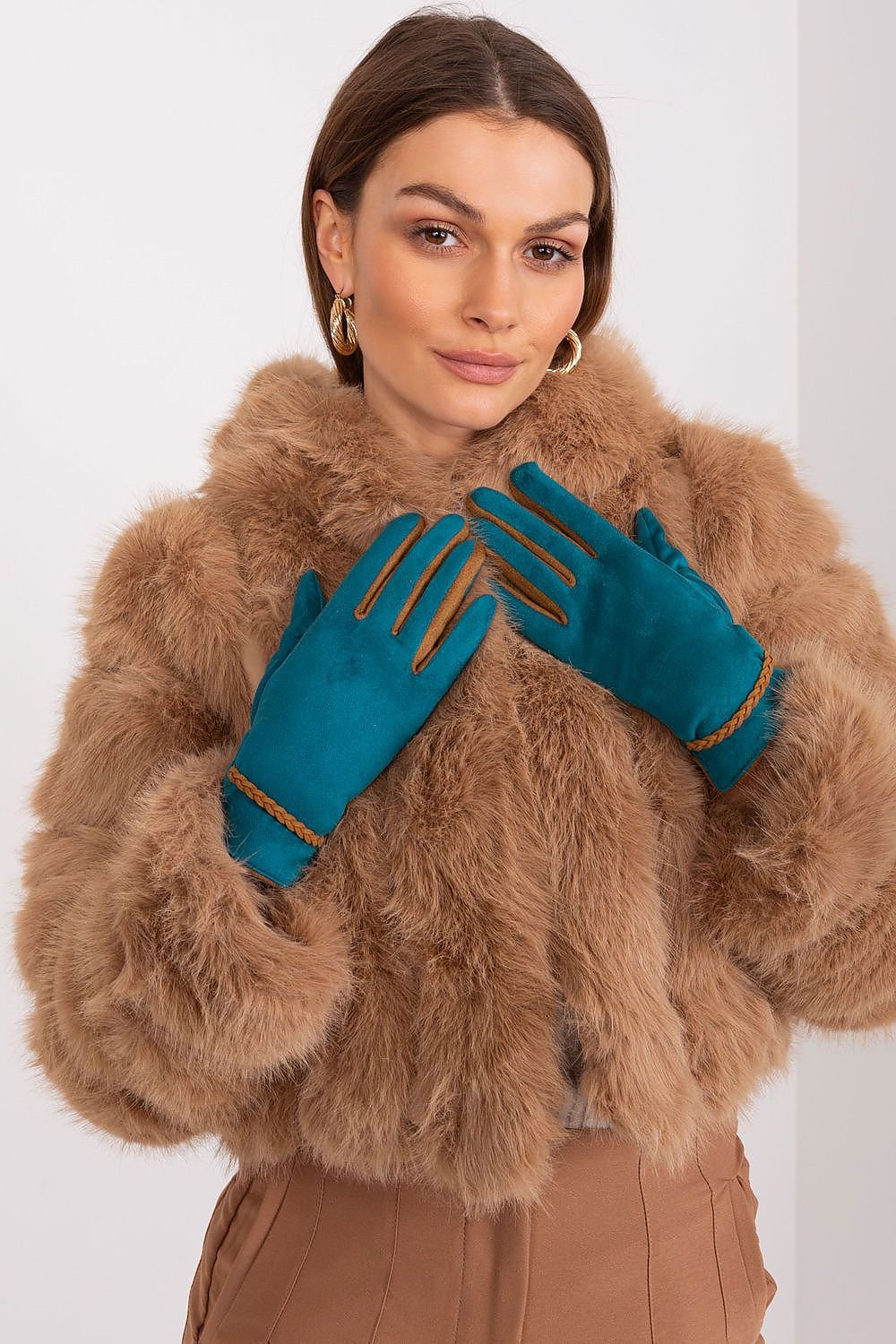 Gloves model 188835 AT - ELEMODA