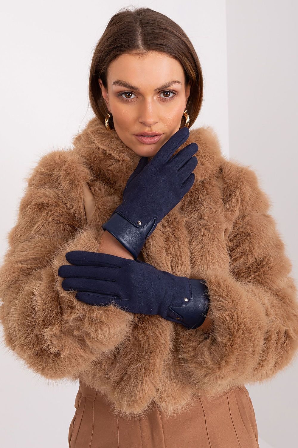 Gloves model 188289 AT - ELEMODA