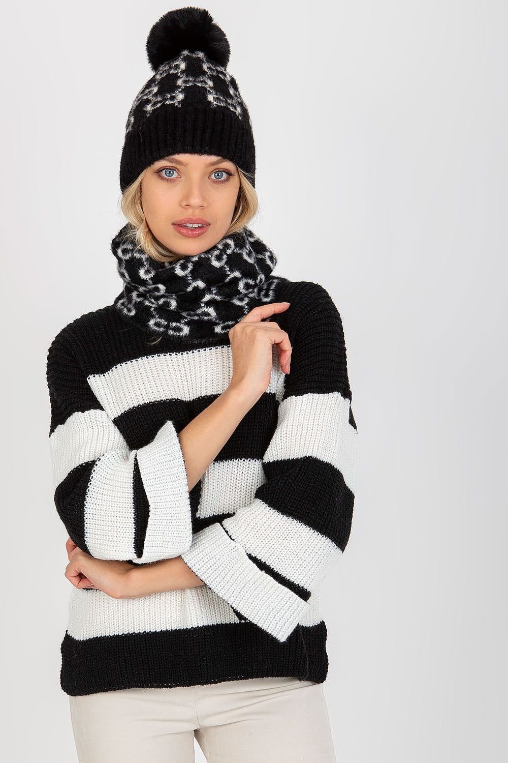Infinity Scarf model 185918 AT - ELEMODA