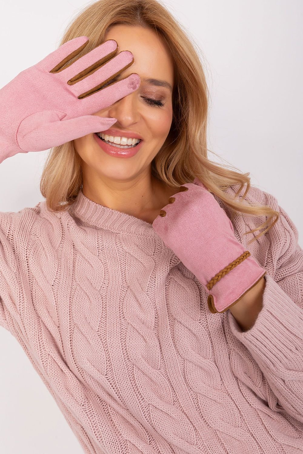 Gloves model 188835 AT - ELEMODA