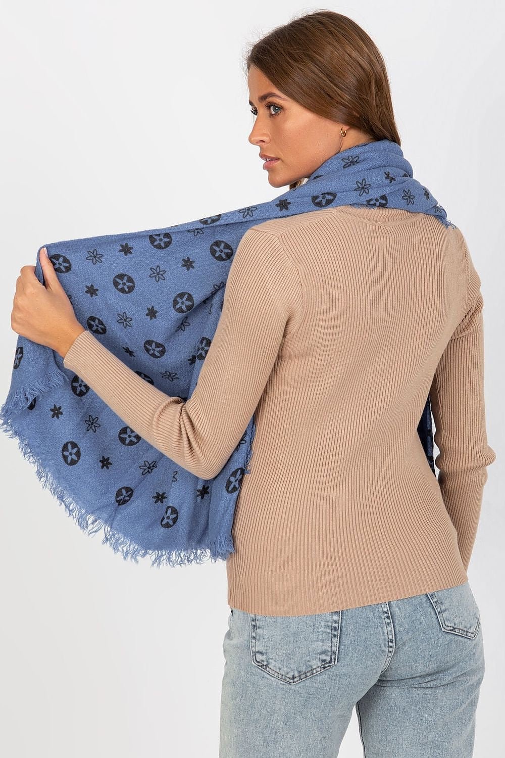 Neckerchief model 174861 AT - ELEMODA
