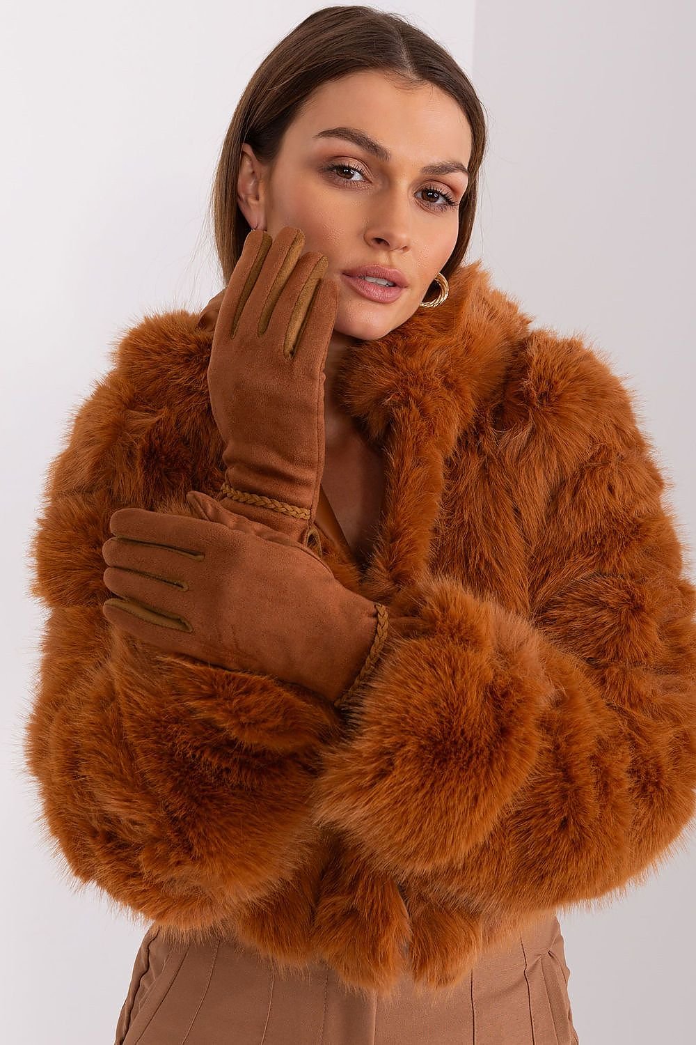 Gloves model 188835 AT - ELEMODA
