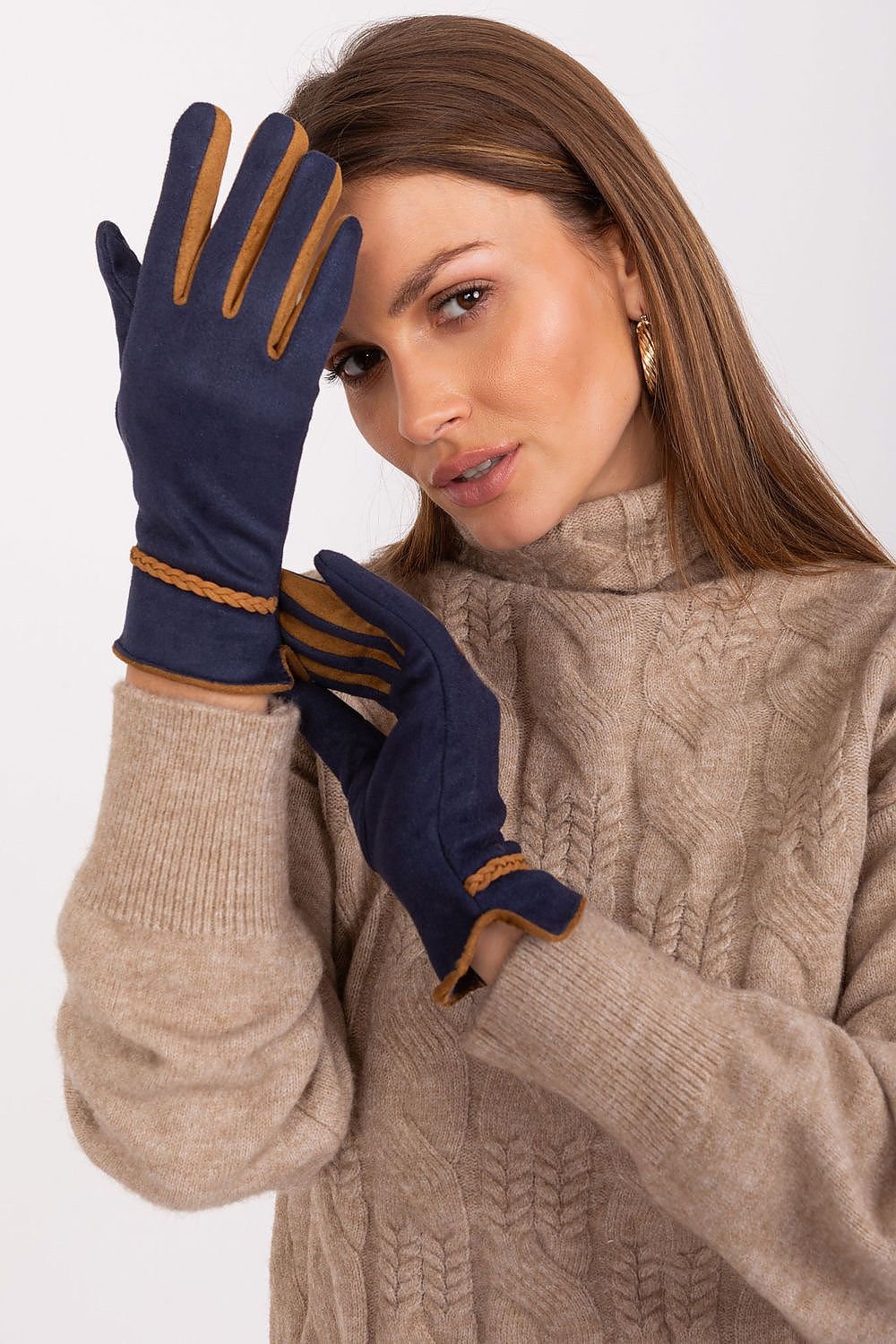 Gloves model 188835 AT - ELEMODA