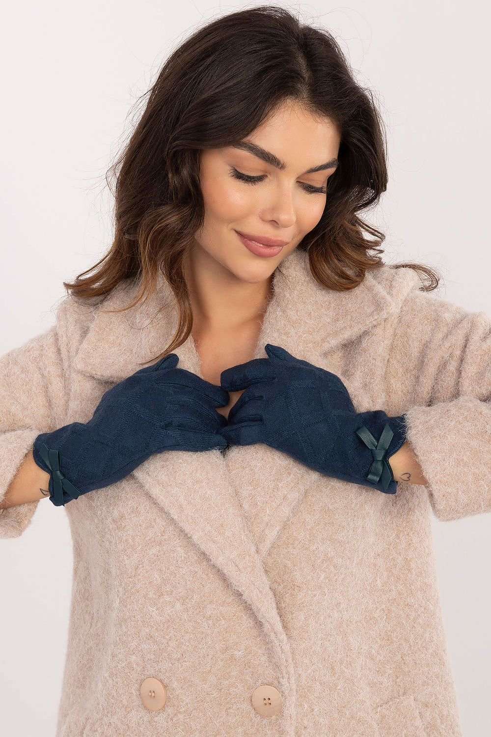 Gloves model 202494 AT - ELEMODA