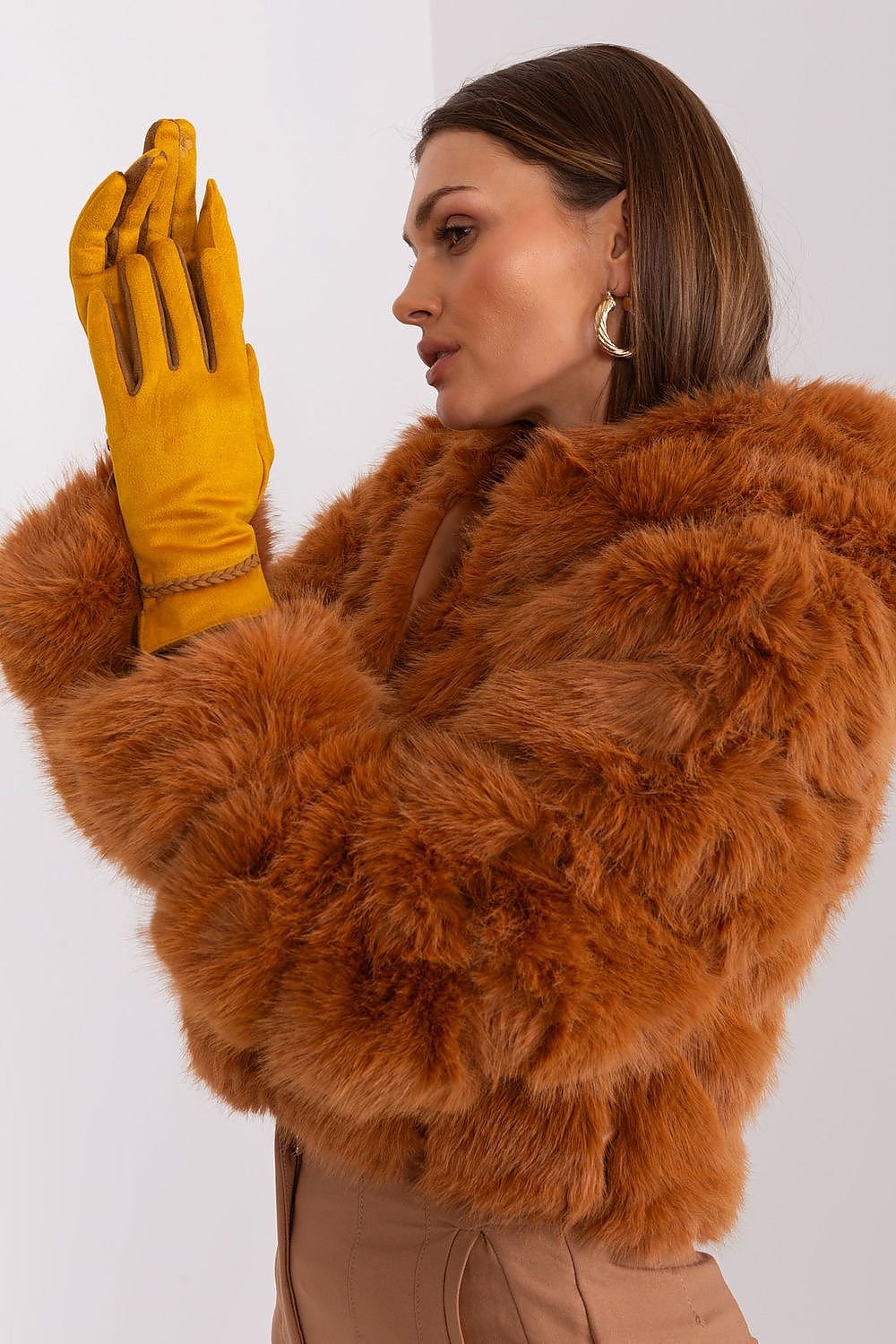 Gloves model 188835 AT - ELEMODA