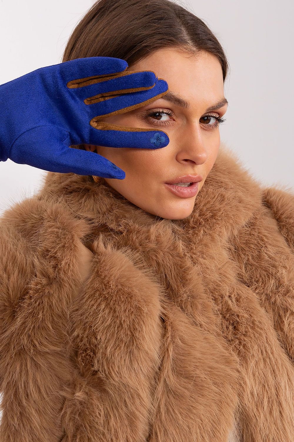 Gloves model 188835 AT - ELEMODA