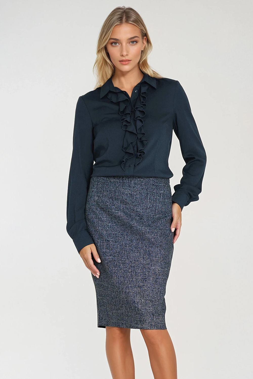 Long sleeve shirt model 218898 Nife - ELEMODA