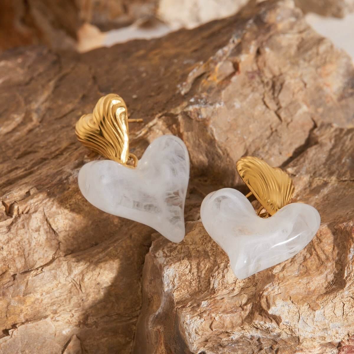 18K gold heart - shaped design light luxury noble earrings - ELEMODA