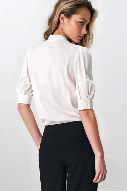 Blouse model 216911 Nife - ELEMODA