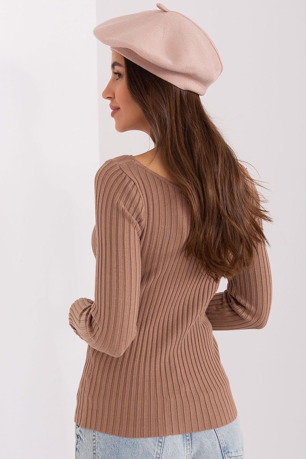 Beret model 185838 AT - ELEMODA