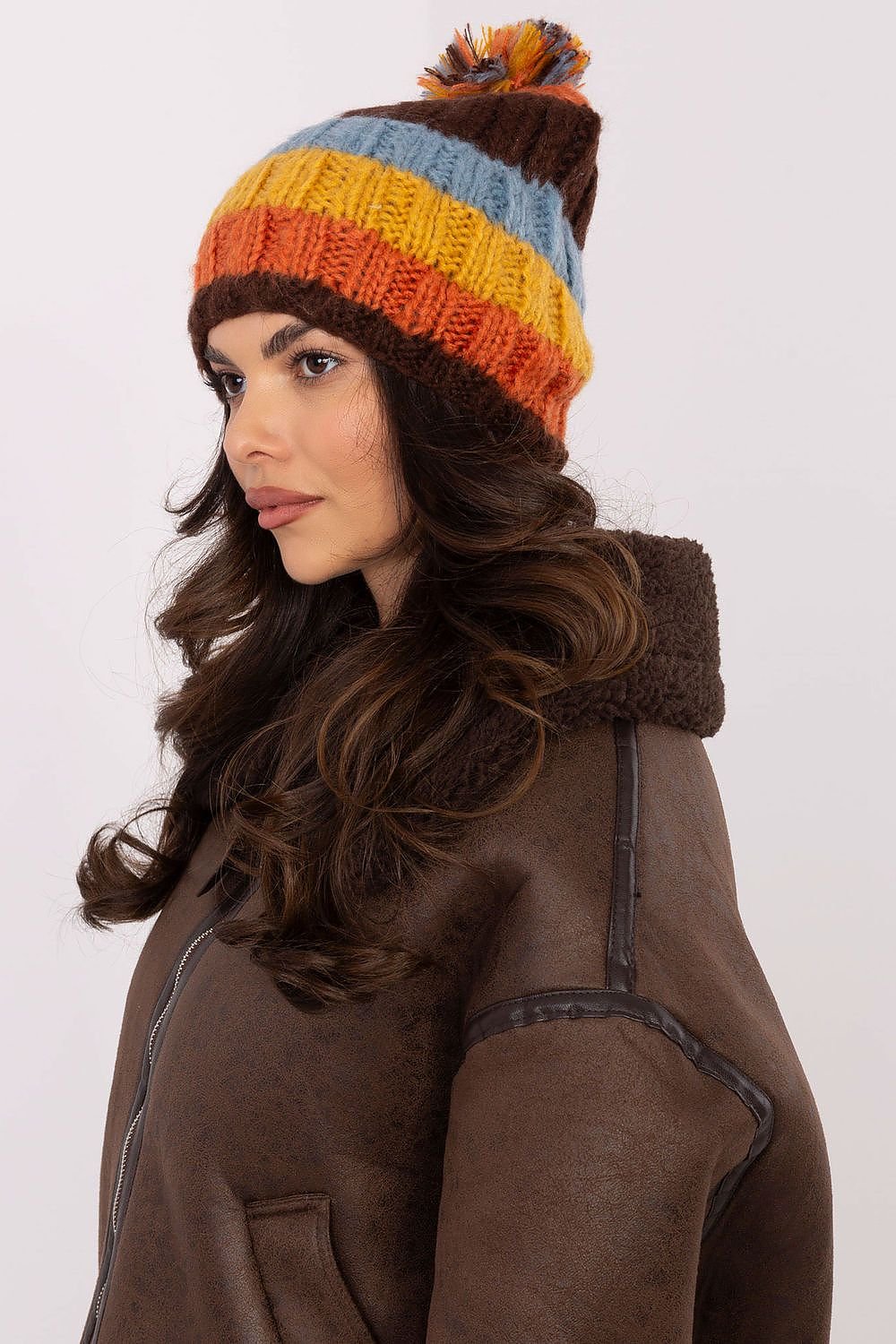 Cap model 203833 AT - ELEMODA