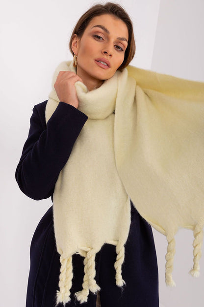 Shawl model 189883 AT - ELEMODA