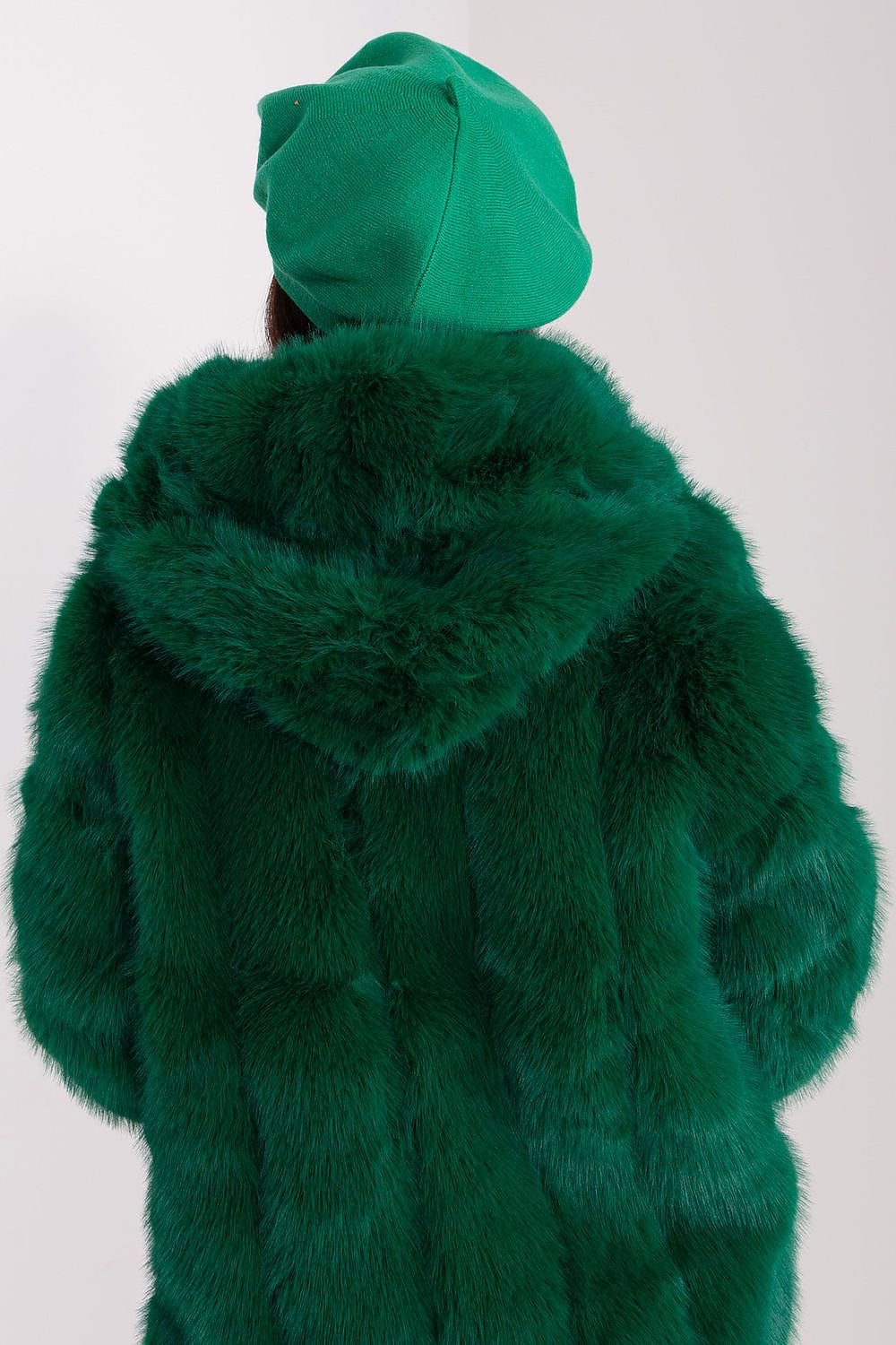 Beret model 185838 AT - ELEMODA