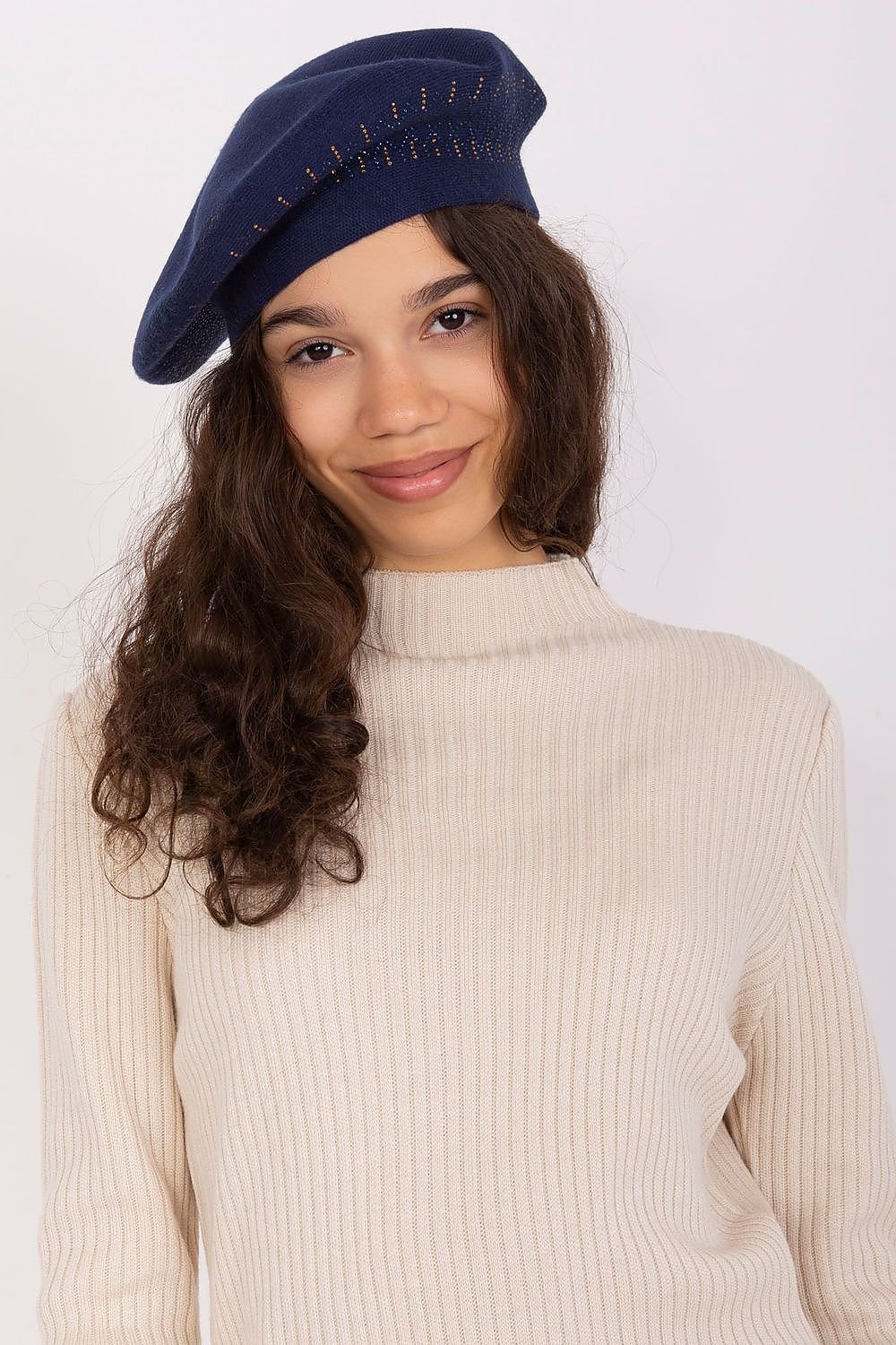 Beret model 208244 AT - ELEMODA
