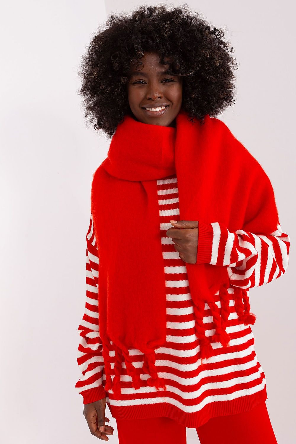 Shawl model 189883 AT - ELEMODA