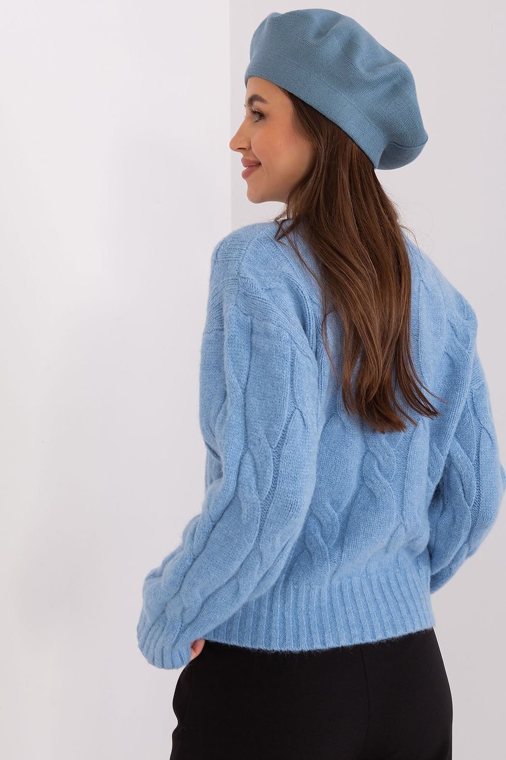 Beret model 185838 AT - ELEMODA