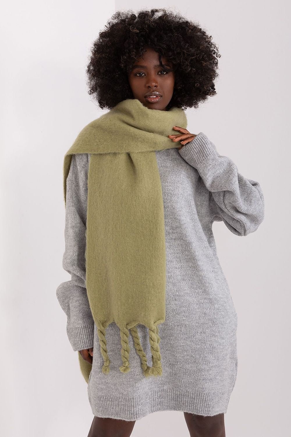 Shawl model 189883 AT - ELEMODA