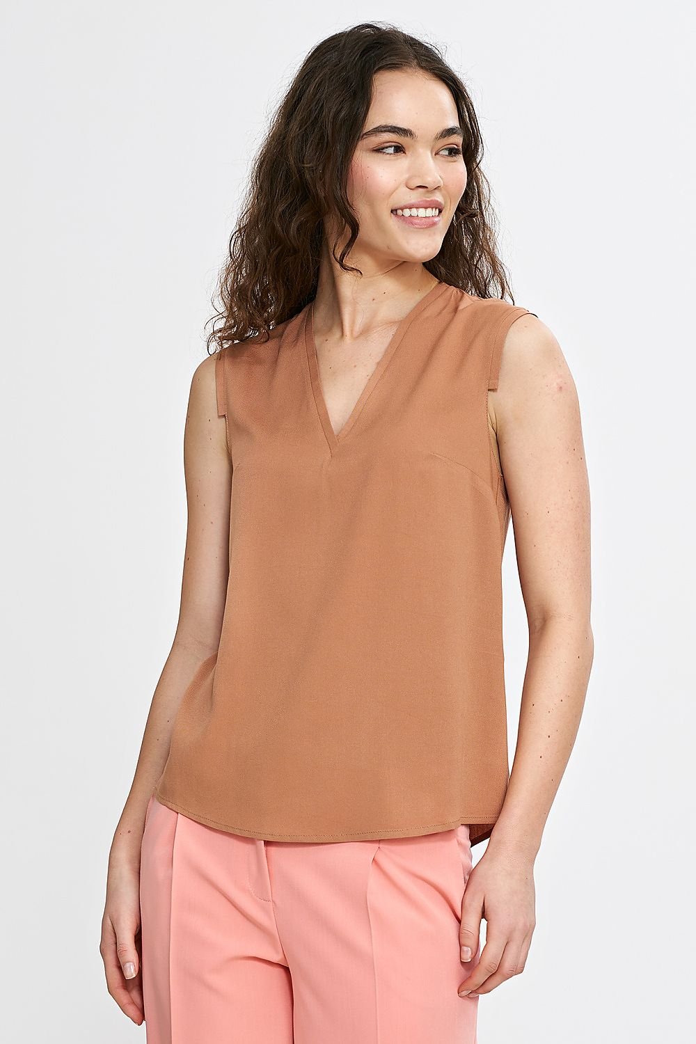 Blouse model 210075 Nife - ELEMODA