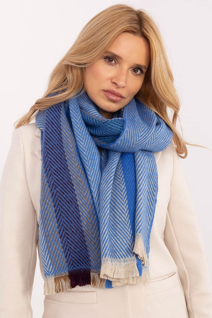Shawl model 206037 AT - ELEMODA
