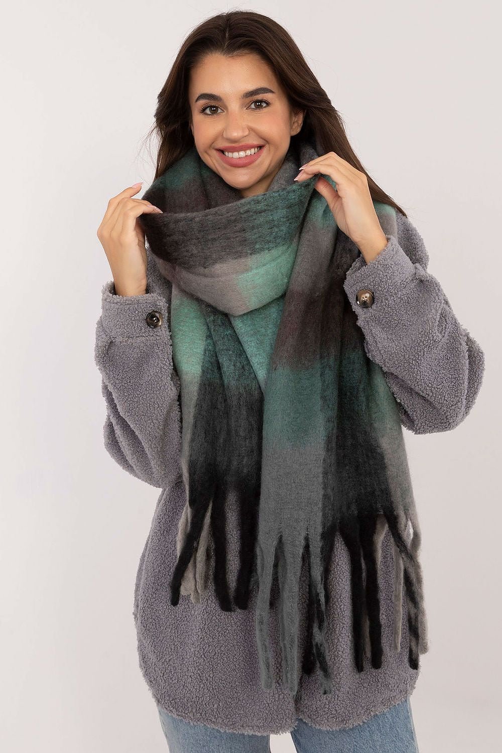 Shawl model 200279 AT - ELEMODA