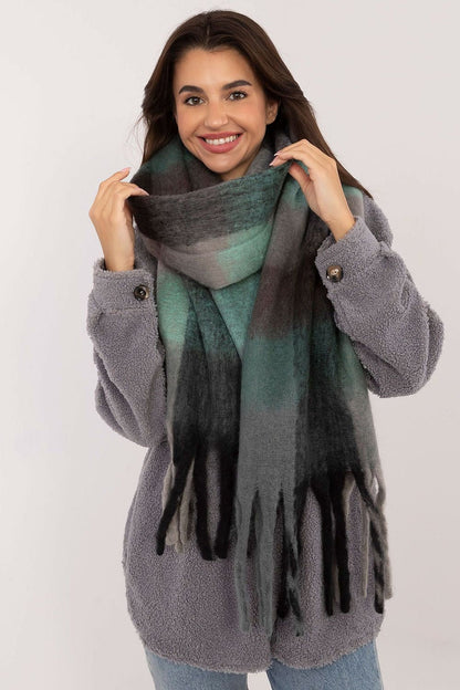 Shawl model 200279 AT - ELEMODA