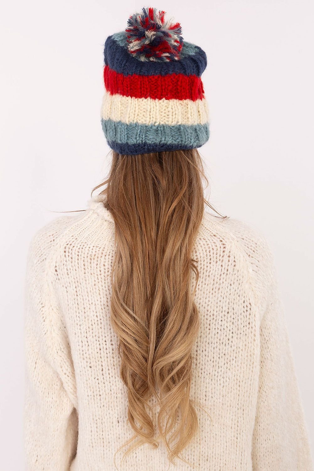 Cap model 203833 AT - ELEMODA