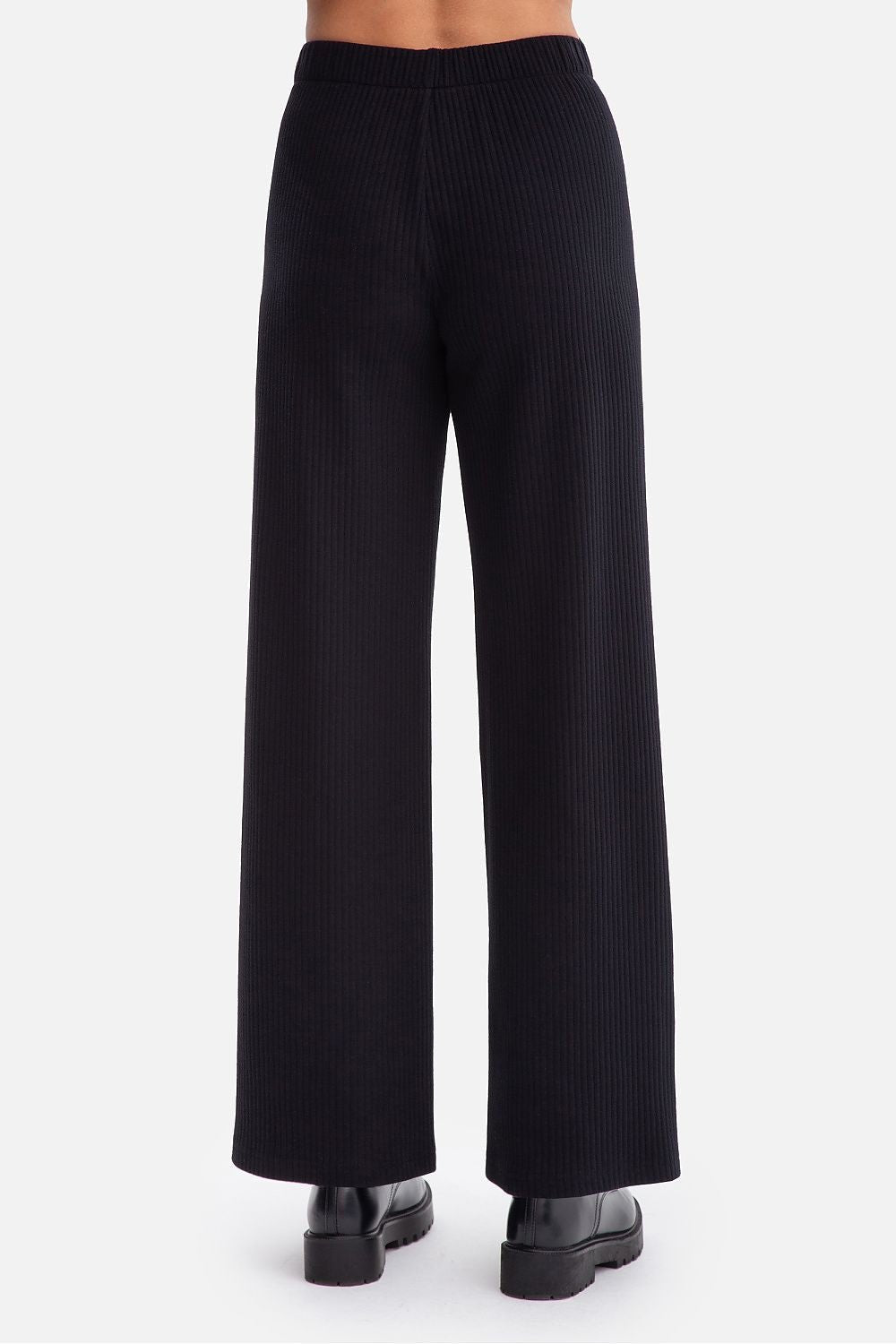 Women trousers model 218661 BeWear - ELEMODA