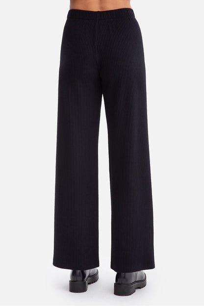 Women trousers model 218661 BeWear - ELEMODA