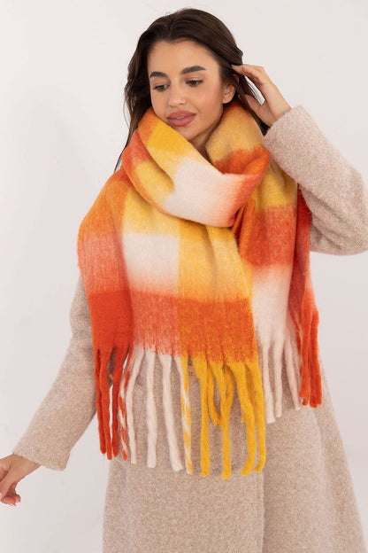 Shawl model 200279 AT - ELEMODA