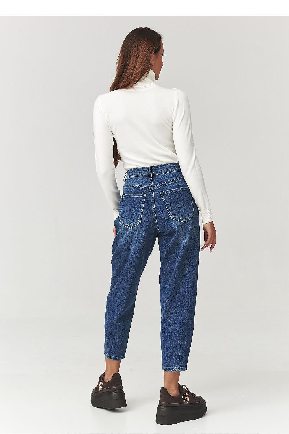 Turtleneck model 219739 Makadamia - ELEMODA