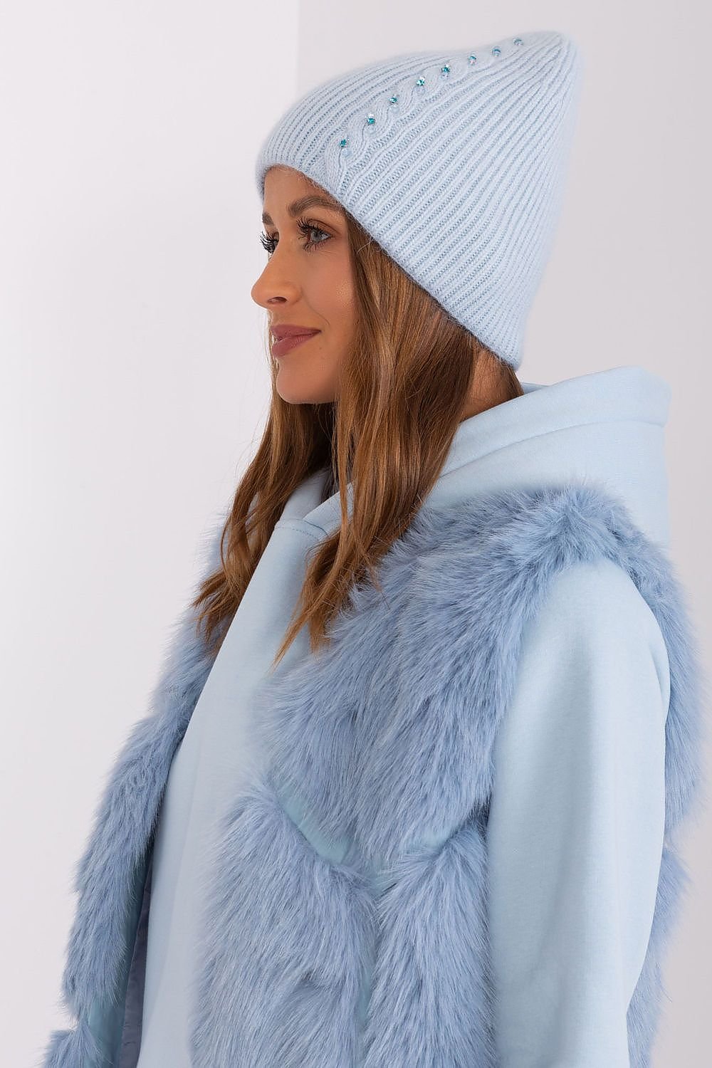 Cap model 189247 AT - ELEMODA