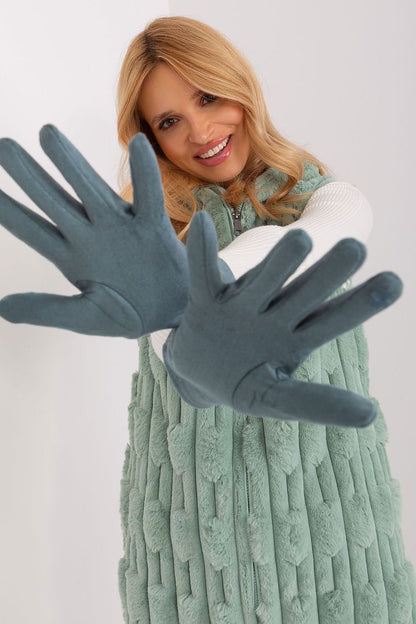 Gloves model 190823 AT - ELEMODA