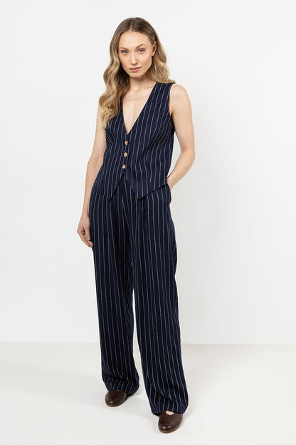 Women trousers model 212186 awama - ELEMODA