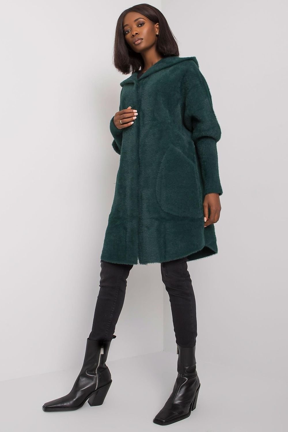 Coat model 171828 MBM - ELEMODA