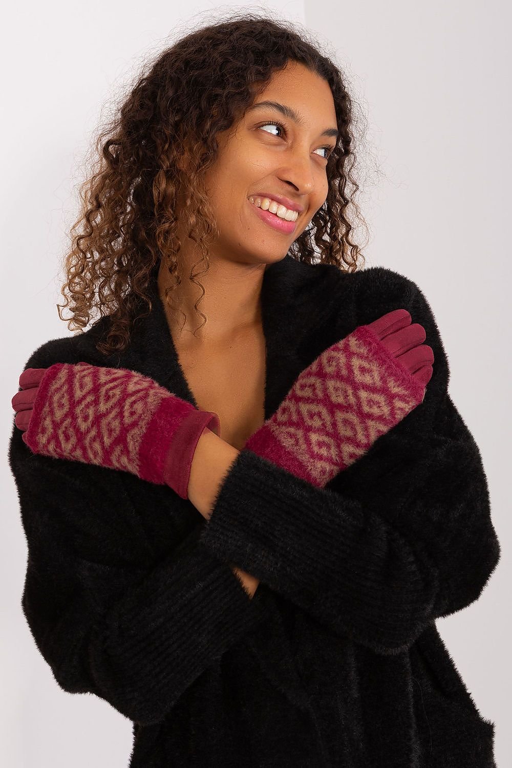 Gloves model 190807 AT - ELEMODA