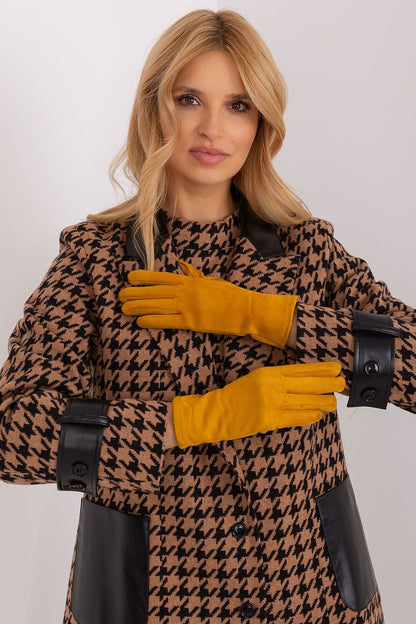 Gloves model 190823 AT - ELEMODA