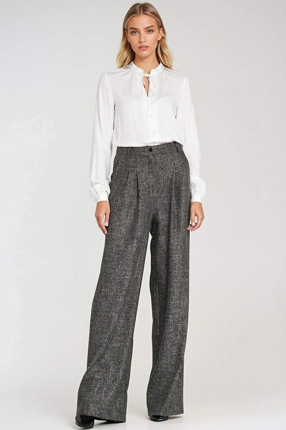 Long sleeve shirt model 217587 Nife - ELEMODA