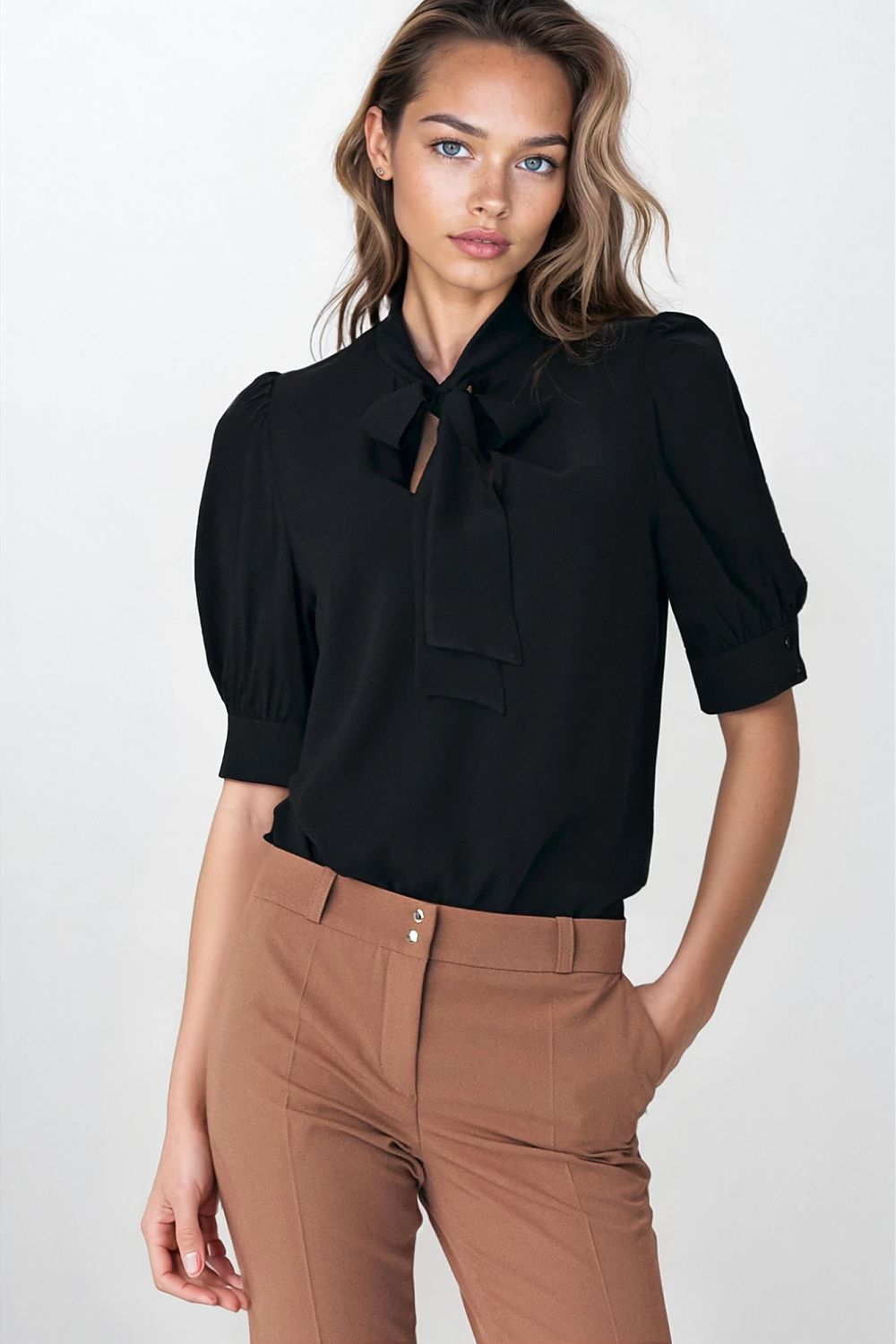 Blouse model 216911 Nife - ELEMODA