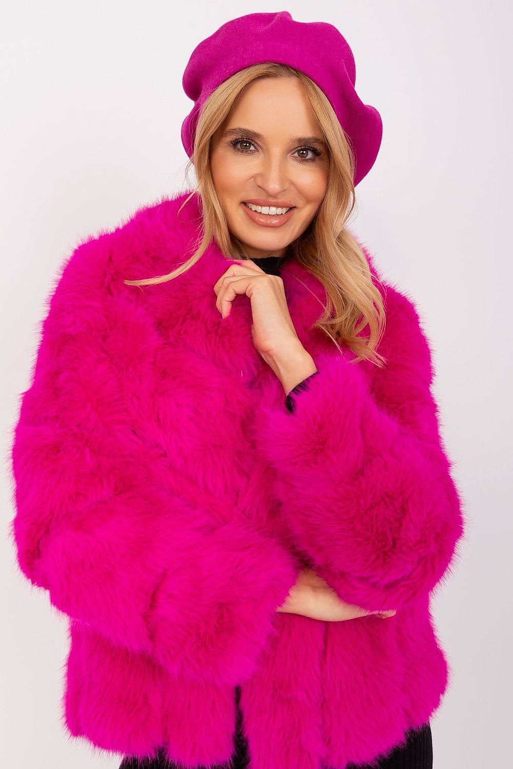 Beret model 185838 AT - ELEMODA