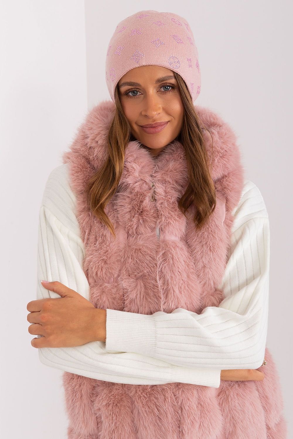 Cap model 189899 AT - ELEMODA