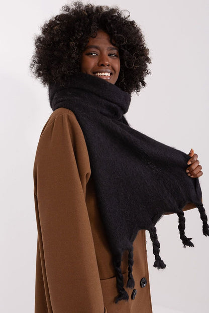 Shawl model 189883 AT - ELEMODA