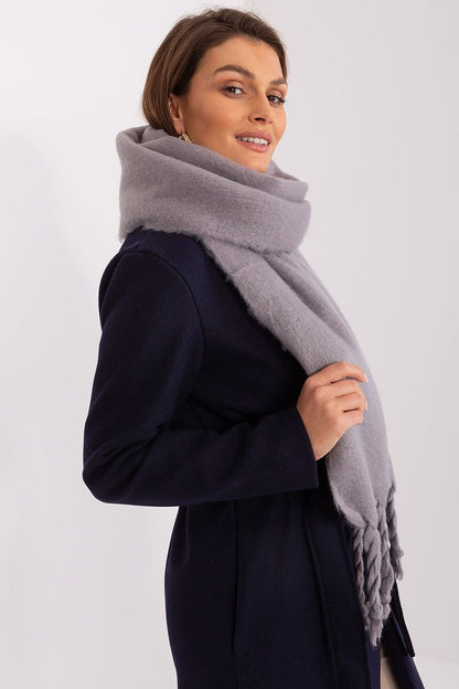 Shawl model 189883 AT - ELEMODA