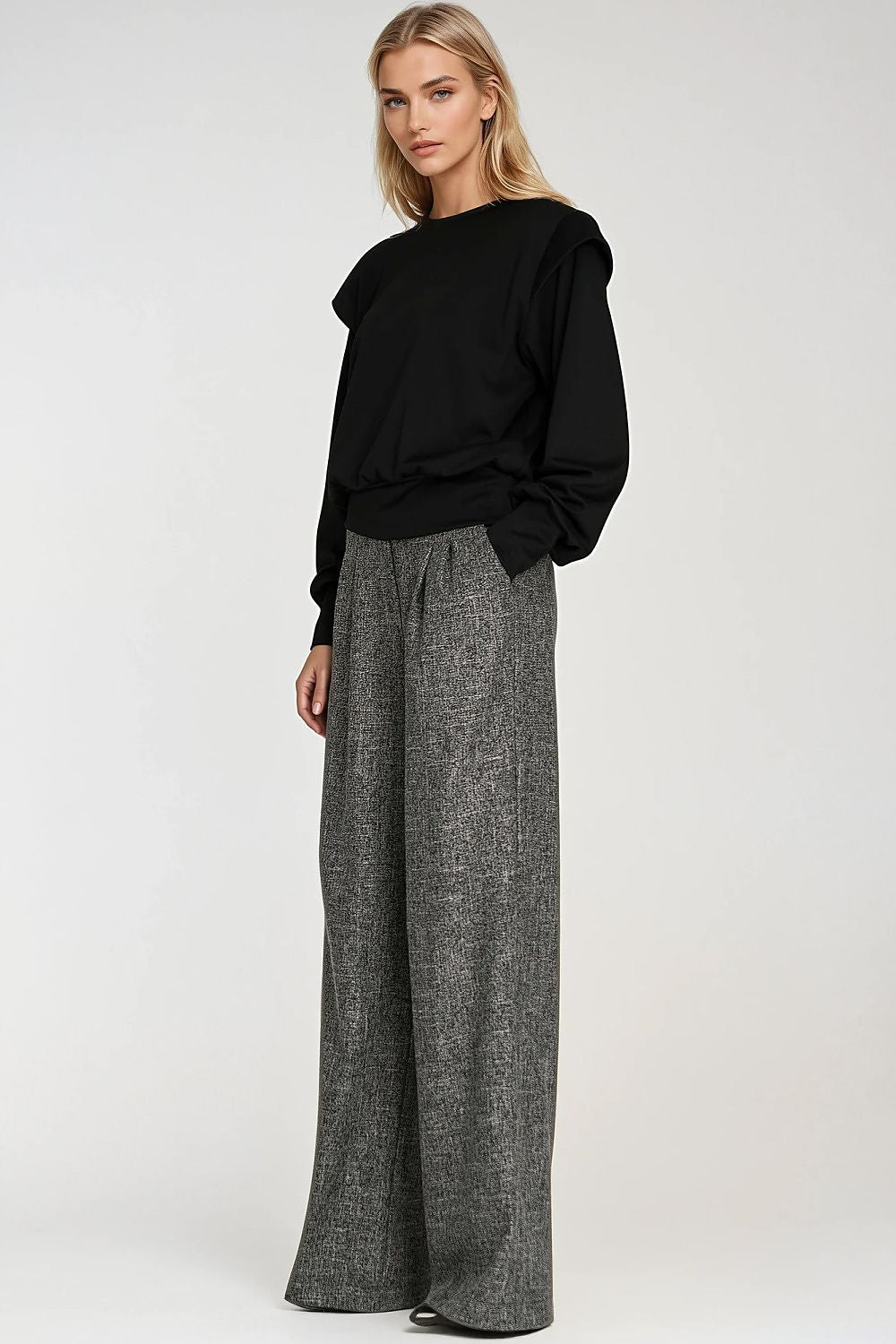 Sweatshirt model 217576 Nife - ELEMODA