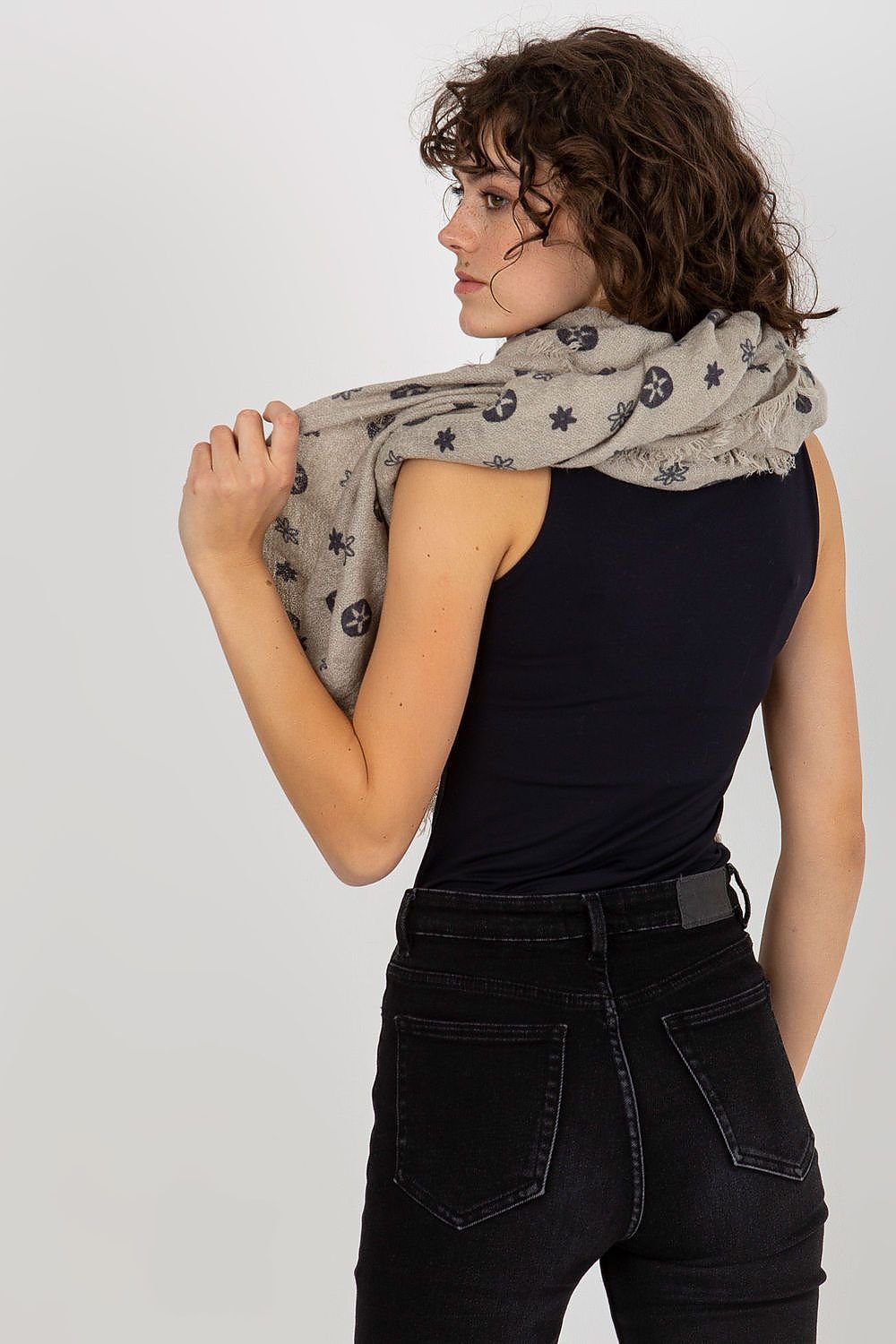 Neckerchief model 174861 AT - ELEMODA