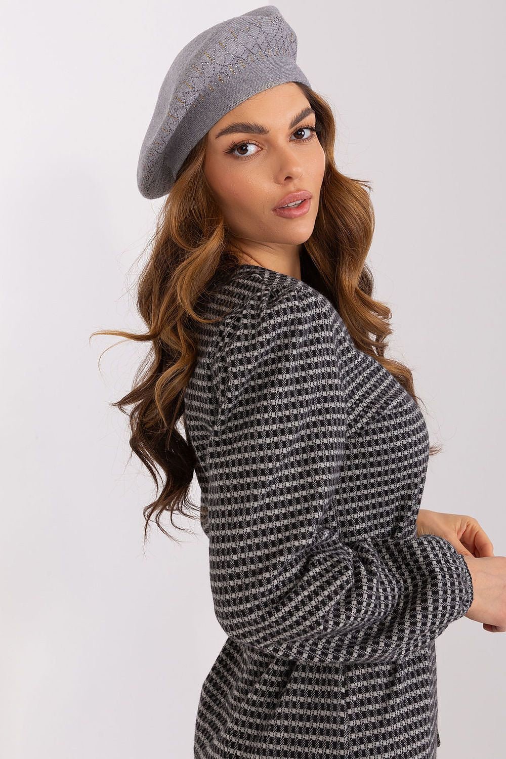 Beret model 208244 AT - ELEMODA