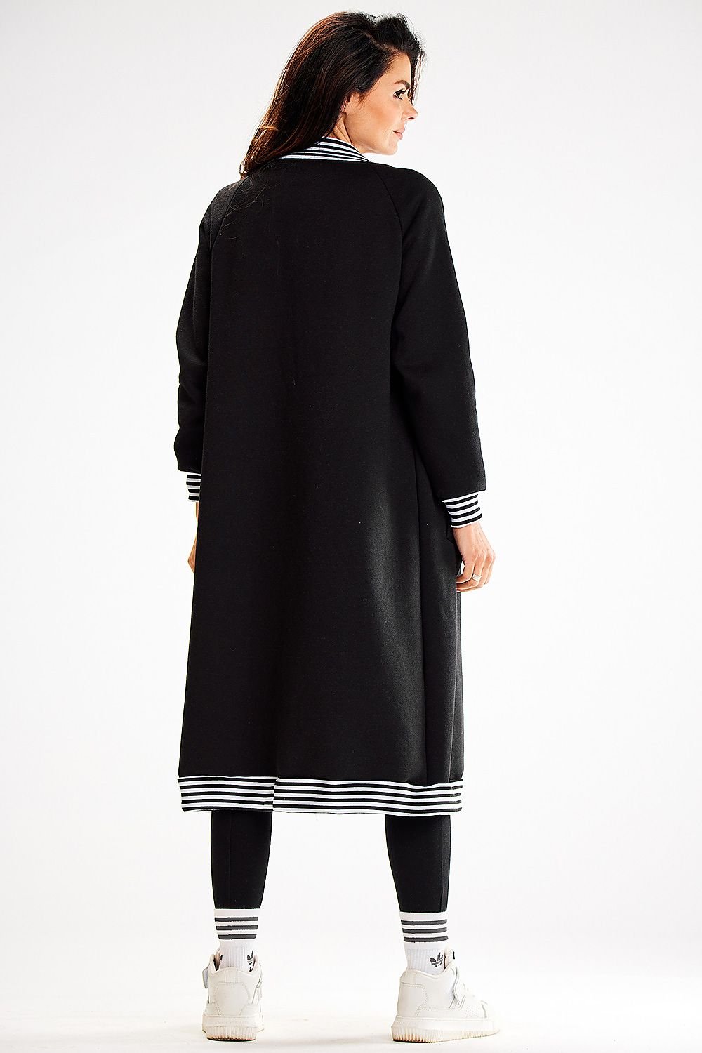 Sweatshirt model 187129 awama - ELEMODA