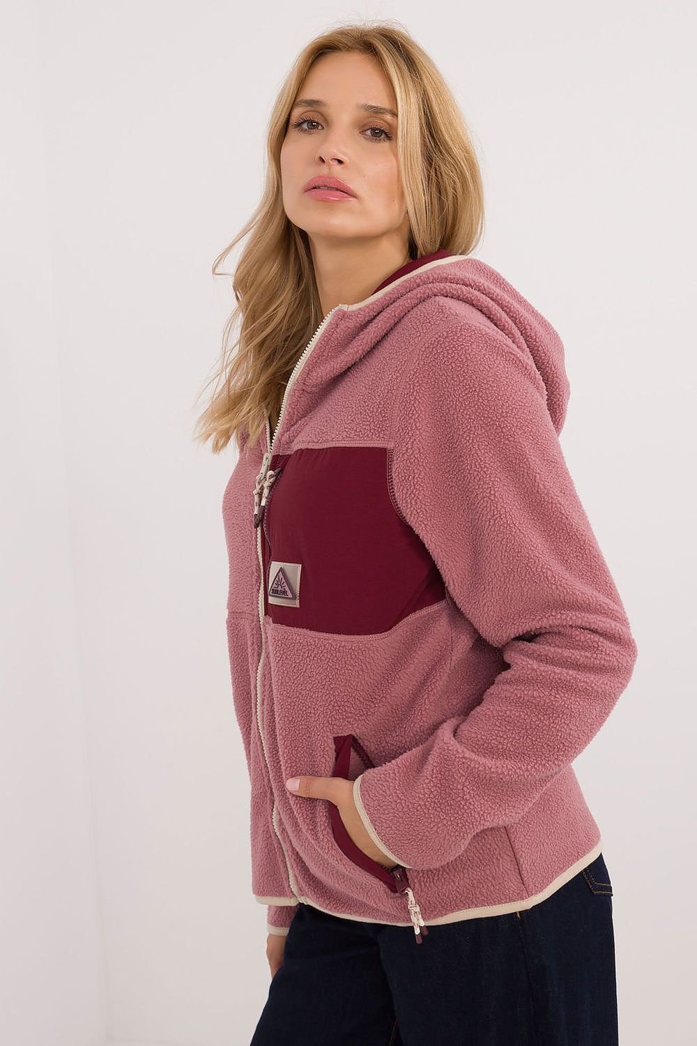 Sweatshirt model 200436 Sublevel - ELEMODA