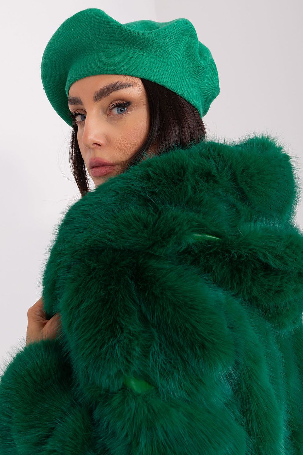 Beret model 185838 AT - ELEMODA